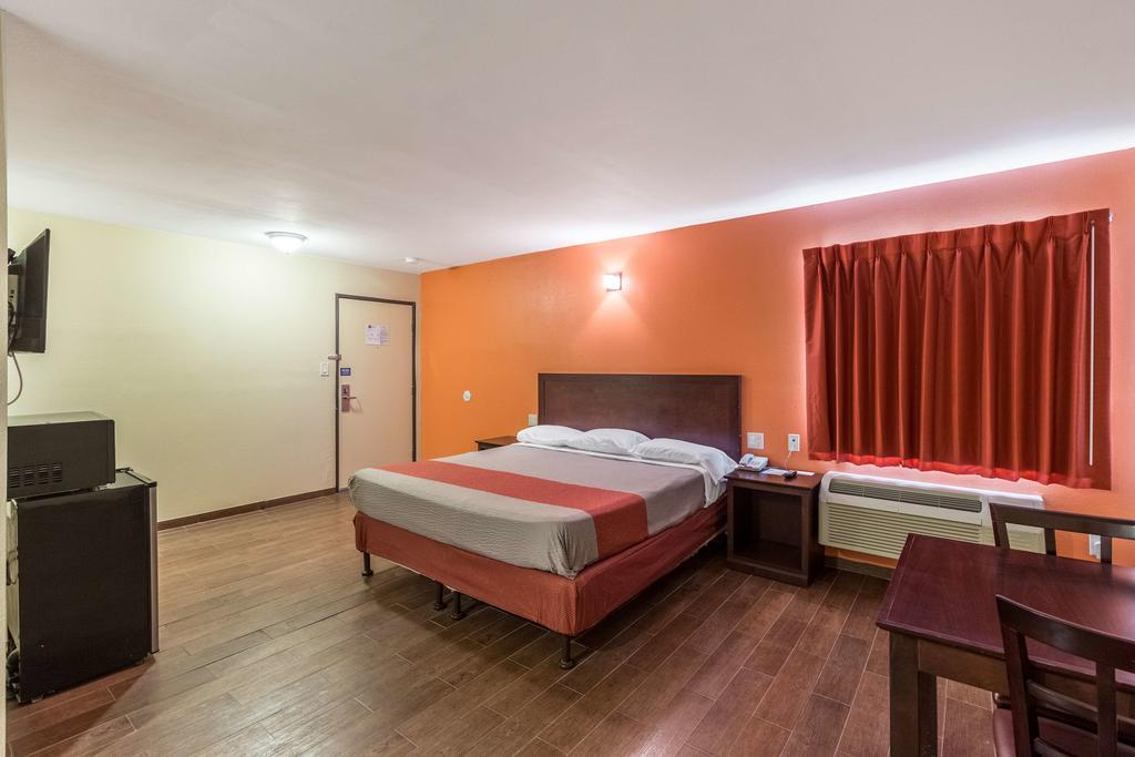 Motel 6-Blythe, Ca - South Екстер'єр фото